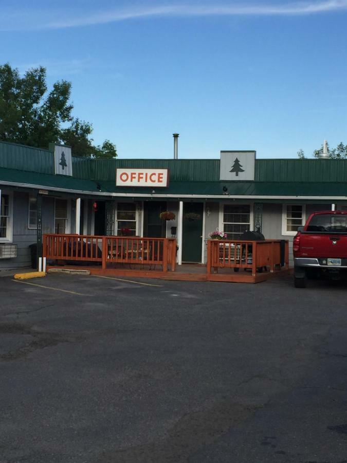 Jack Pine Motel Riverton Exterior photo